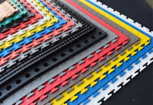 Easy Install Interlocking PVC Garage Floor Tiles